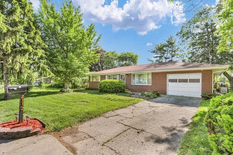 2112 Campbell Drive Champaign IL 61820