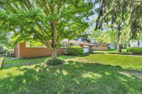 2112 Campbell Drive Champaign IL 61820