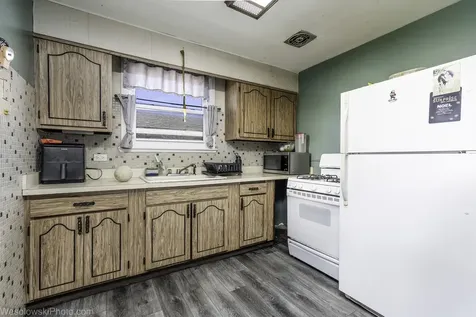 16423 Craig Drive Oak Forest IL 60452