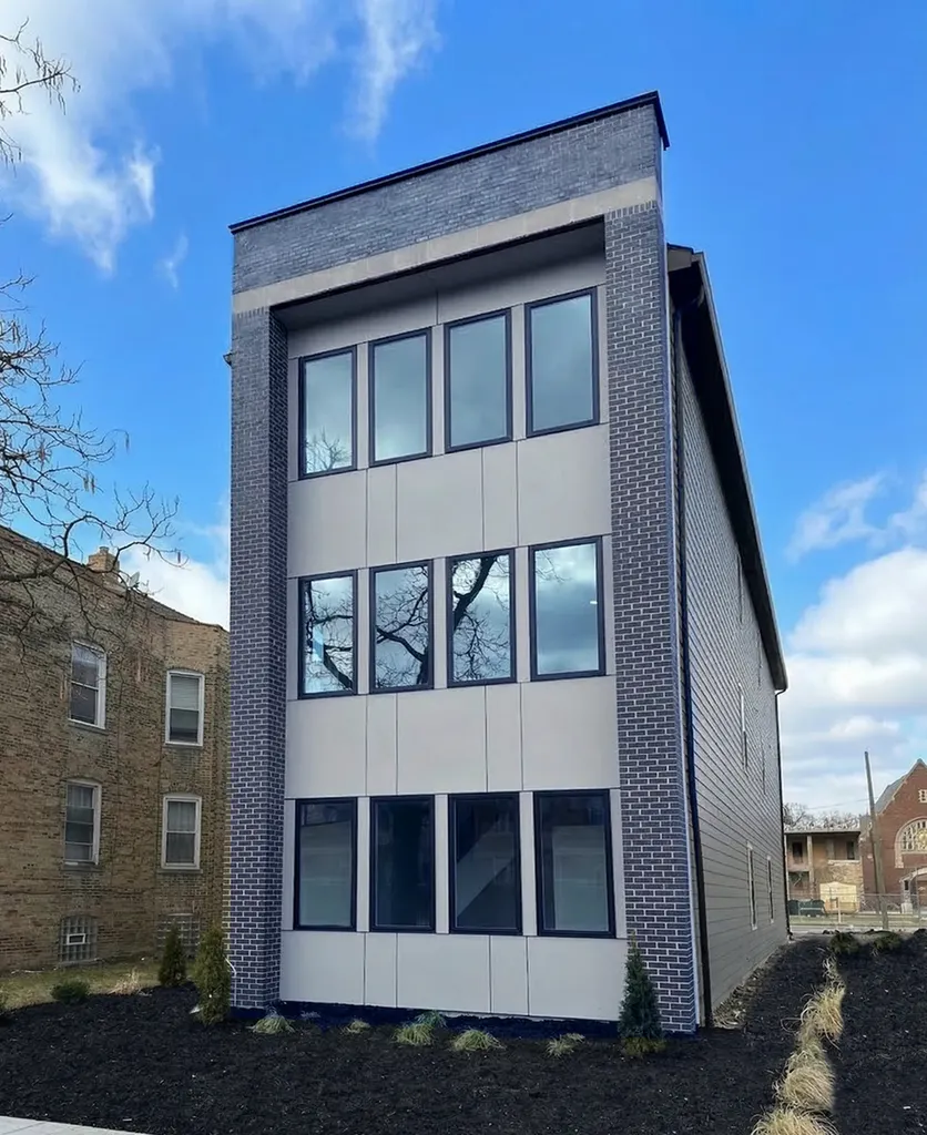 3316 West Adams Street Chicago IL 60624