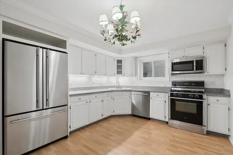 411 Ashland Avenue River Forest IL 60305