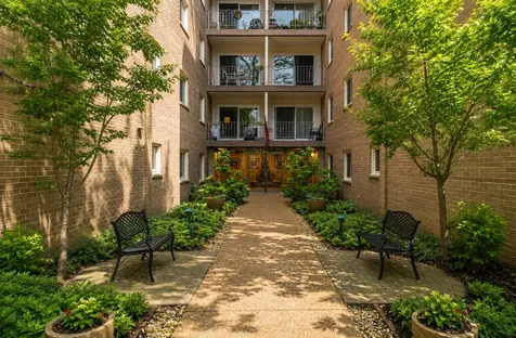 411 Ashland Avenue River Forest IL 60305