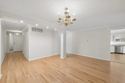 411 Ashland Avenue River Forest IL 60305