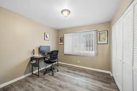 727 South Maple Avenue Oak Park IL 60304