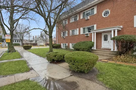 727 South Maple Avenue Oak Park IL 60304