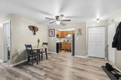 727 South Maple Avenue Oak Park IL 60304