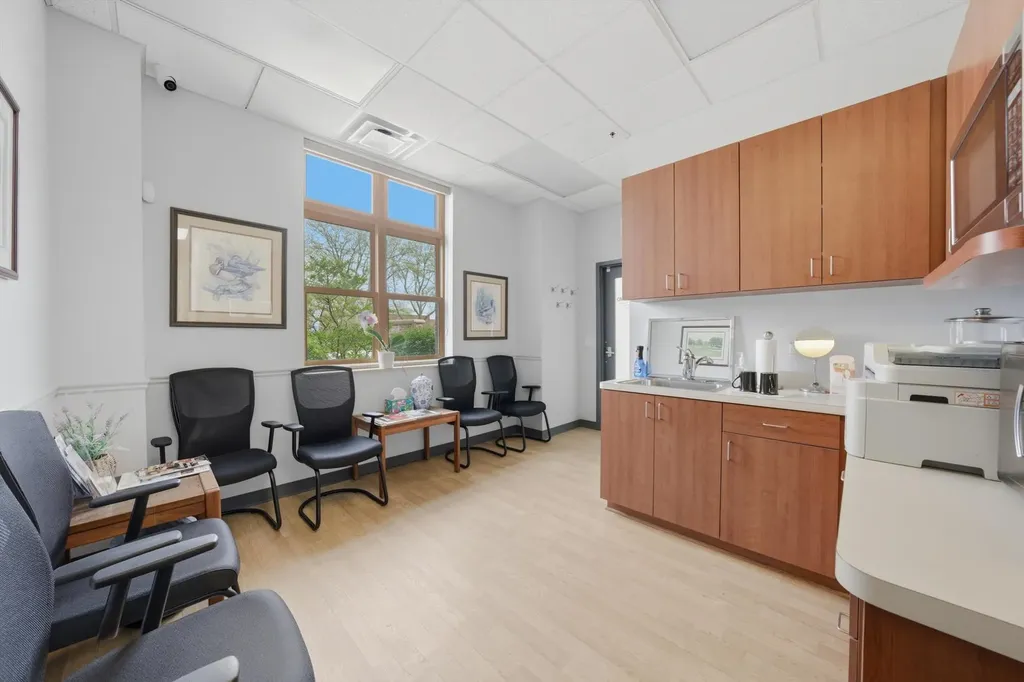 828 North Cass Avenue Westmont IL 60559