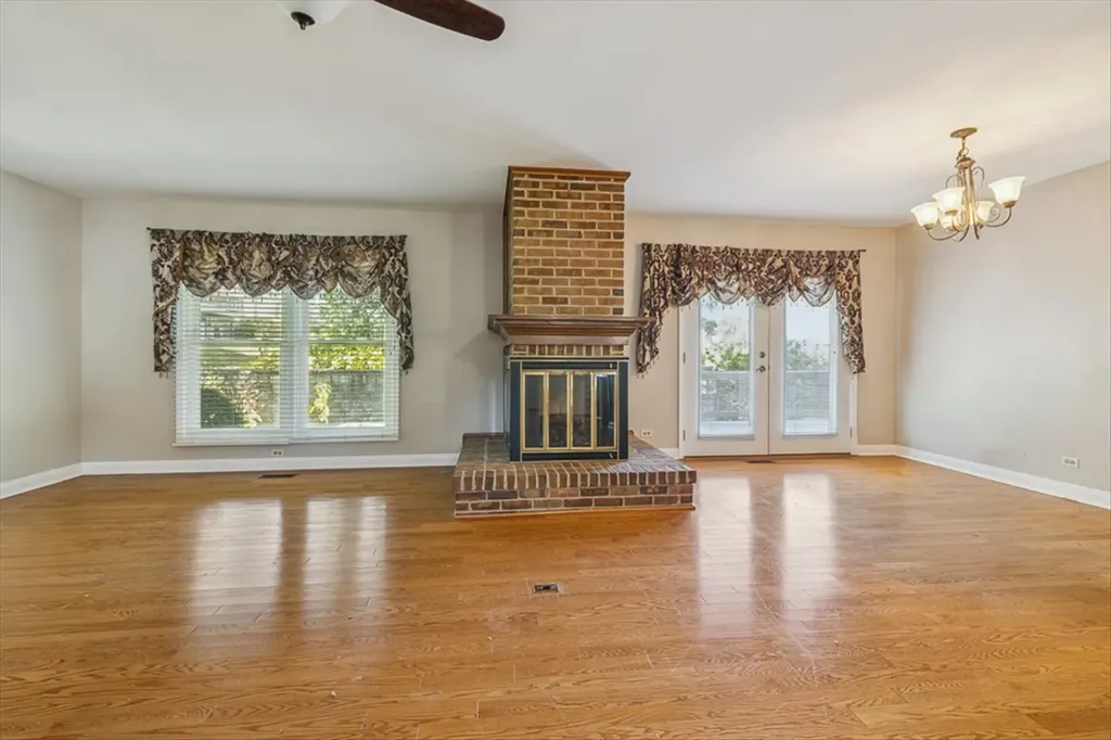 417 River Bluff Circle Naperville IL 60540