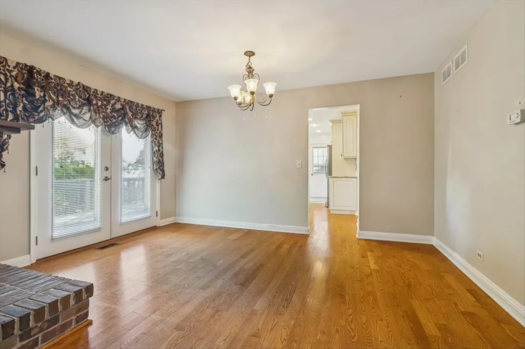 417 River Bluff Circle Naperville IL 60540