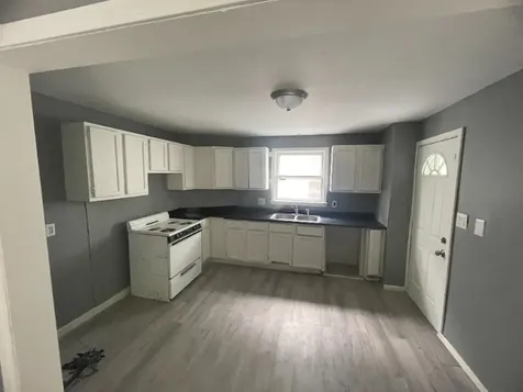 2106 West Millman Street Peoria IL 61605