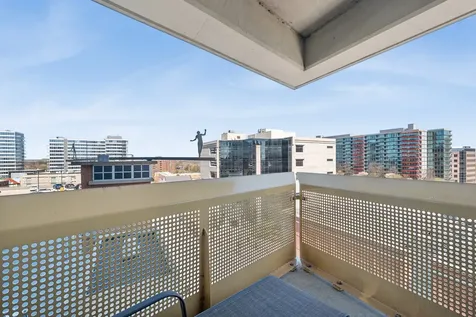 1720 Maple Avenue Evanston IL 60201