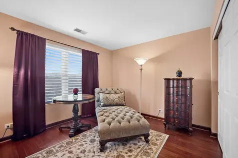 221 Ainsley Drive West Chicago IL 60185