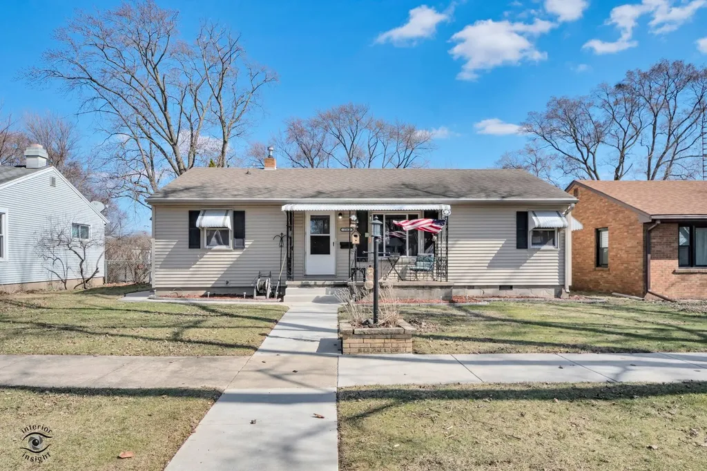 1562 South 5th Avenue Kankakee IL 60901