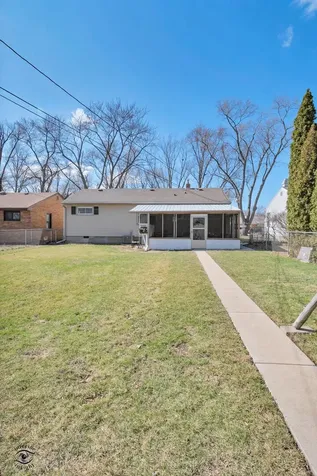 1562 South 5th Avenue Kankakee IL 60901