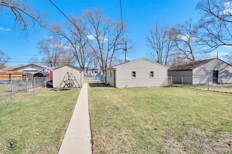 1562 South 5th Avenue Kankakee IL 60901