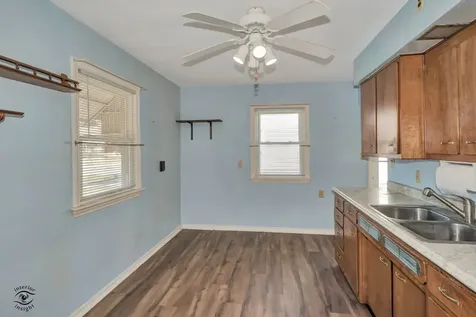 1562 South 5th Avenue Kankakee IL 60901
