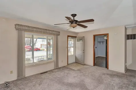 1562 South 5th Avenue Kankakee IL 60901