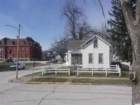 740 South 14th Quincy IL 62301