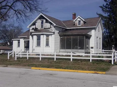 740 South 14th Quincy IL 62301