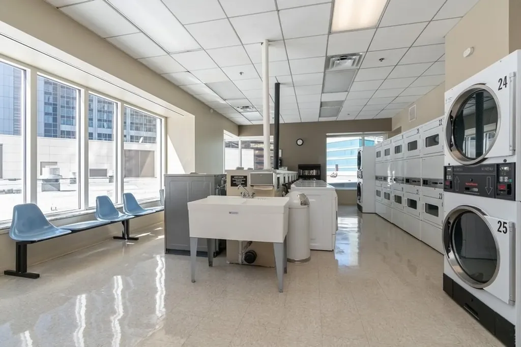 512 North Mcclurg Court Chicago IL 60611