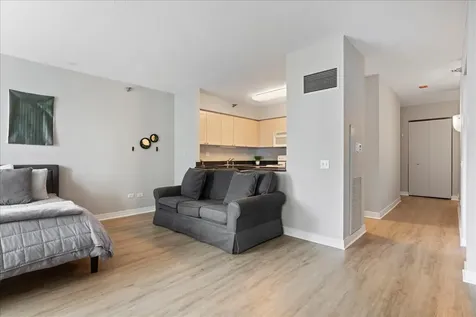 512 North Mcclurg Court Chicago IL 60611