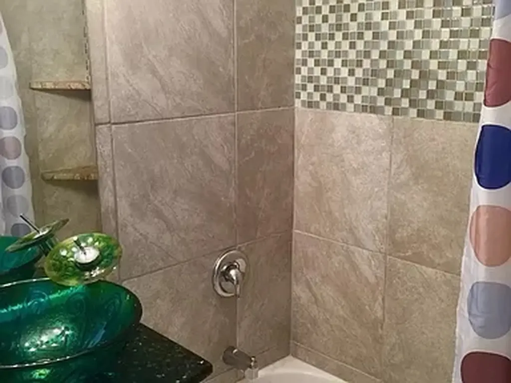 1450 East 55th Place Chicago IL 60637