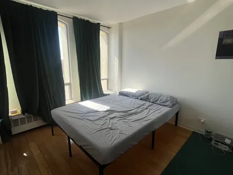 1450 East 55th Place Chicago IL 60637