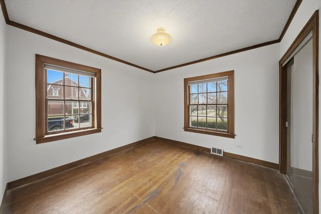 12202 Irving Avenue Blue Island IL 60406