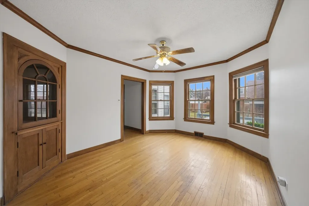 12202 Irving Avenue Blue Island IL 60406
