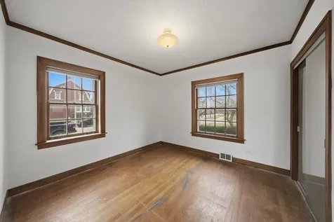 12202 Irving Avenue Blue Island IL 60406