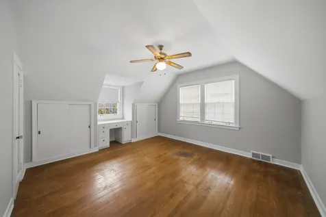 12202 Irving Avenue Blue Island IL 60406