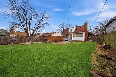 12202 Irving Avenue Blue Island IL 60406