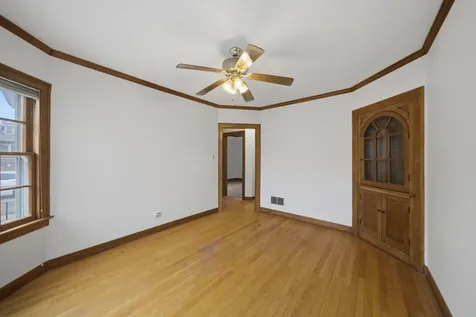 12202 Irving Avenue Blue Island IL 60406