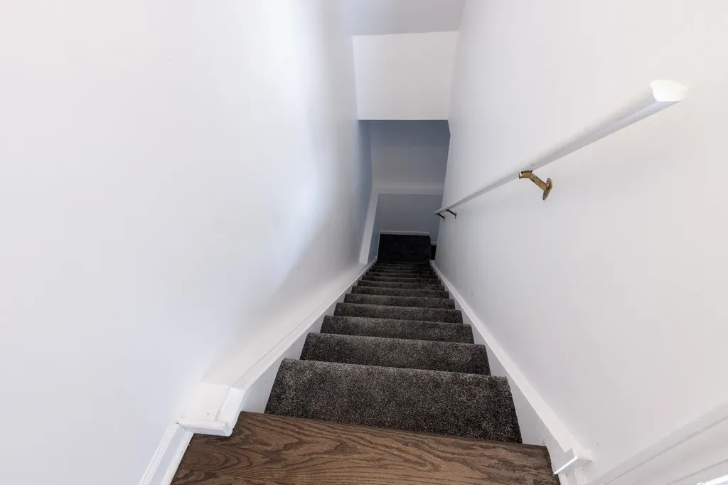 4257 North Kolmar Avenue Chicago IL 60641