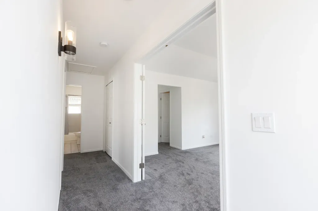 4257 North Kolmar Avenue Chicago IL 60641