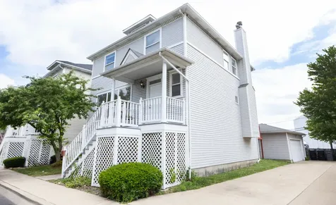 4257 North Kolmar Avenue Chicago IL 60641