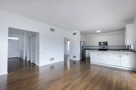 4257 North Kolmar Avenue Chicago IL 60641