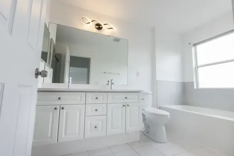4257 North Kolmar Avenue Chicago IL 60641