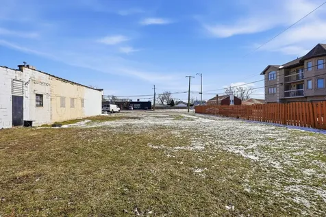 8404 South Roberts Road Justice IL 60458
