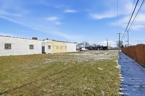 8404 South Roberts Road Justice IL 60458