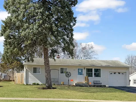1427 Mark Drive Freeport IL 61032