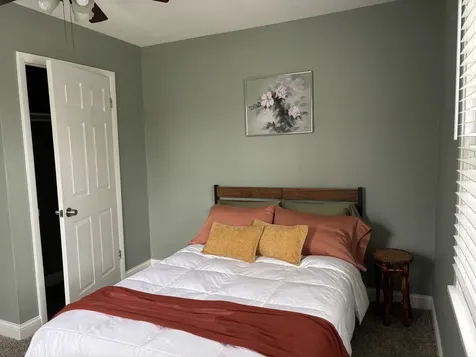 2241 Wallace Avenue North Chicago IL 60064