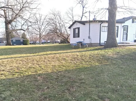 2241 Wallace Avenue North Chicago IL 60064