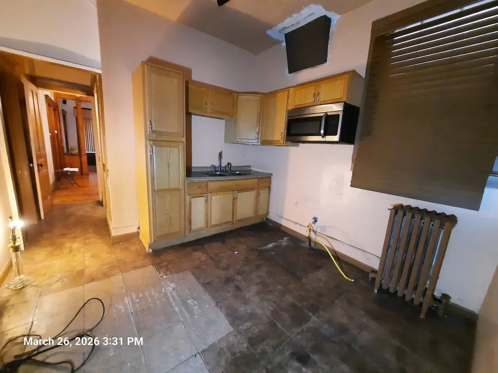4516 West Van Buren Street Chicago IL 60624