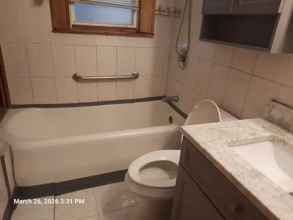 4516 West Van Buren Street Chicago IL 60624