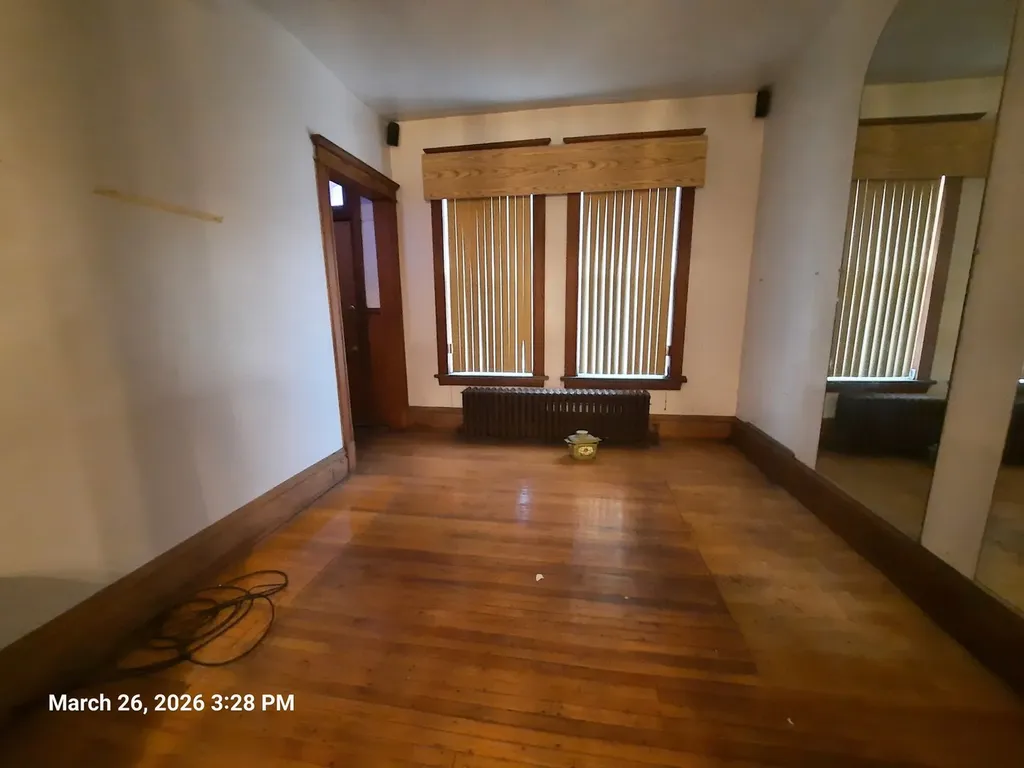 4516 West Van Buren Street Chicago IL 60624