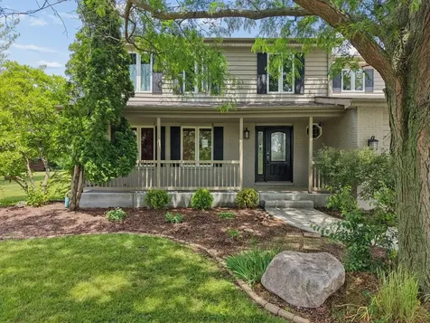 209 Mooregate Trail Hawthorn Woods IL 60047