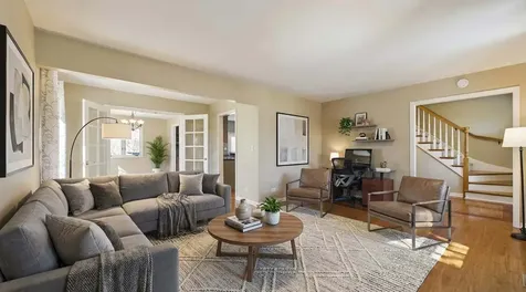209 Mooregate Trail Hawthorn Woods IL 60047