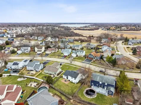 2104 Oakleaf Lane Lake Villa IL 60046