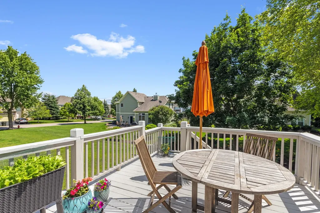 4 Sherwood Court Lake In The Hills IL 60156
